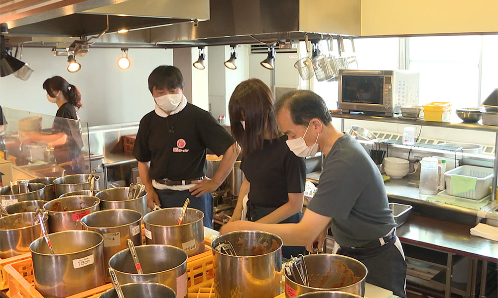 由札幌拉面的世界展开发起人，一对一进行特别烹饪训练